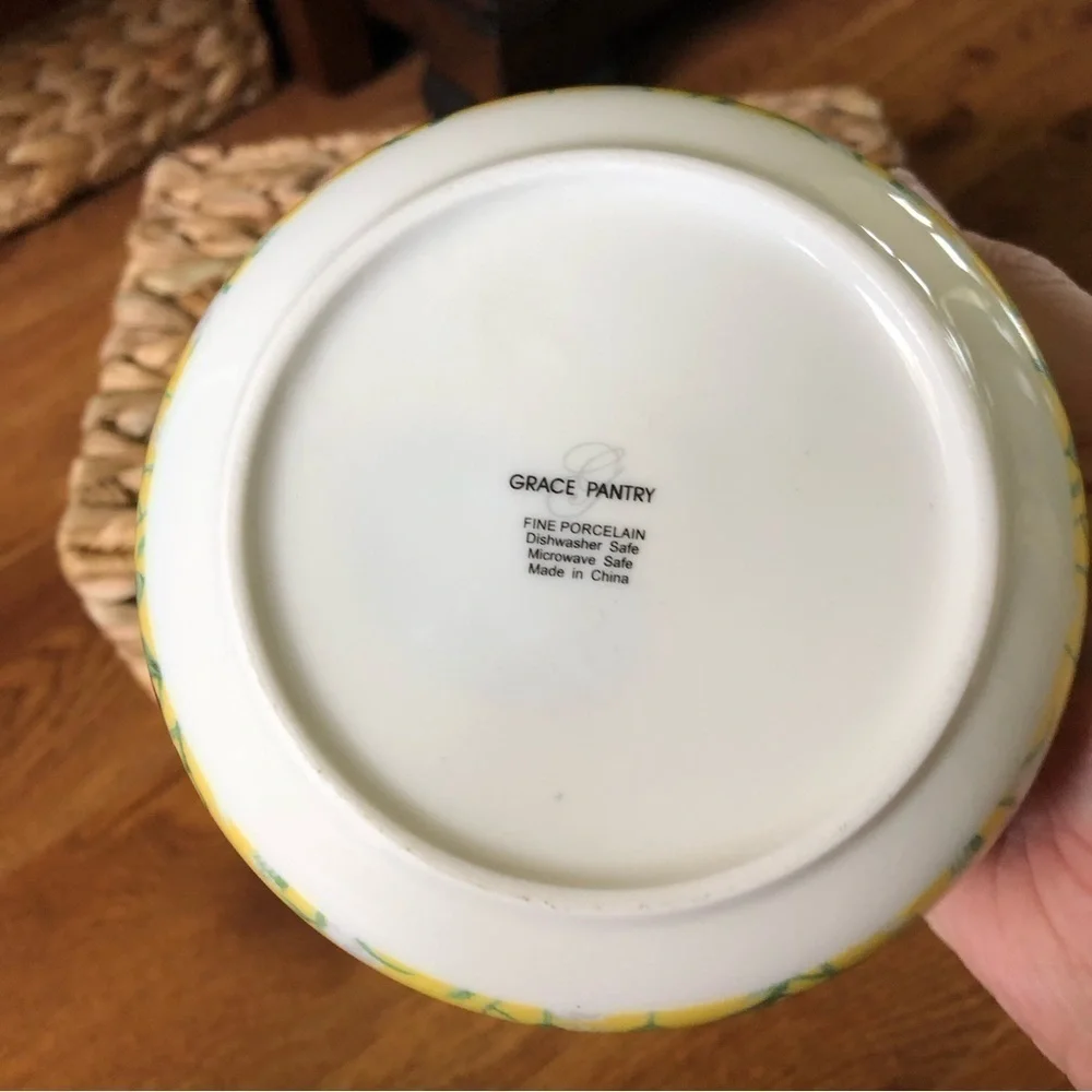 Grace Pantry fine porcelain poppy flower vented covered bowl in size small